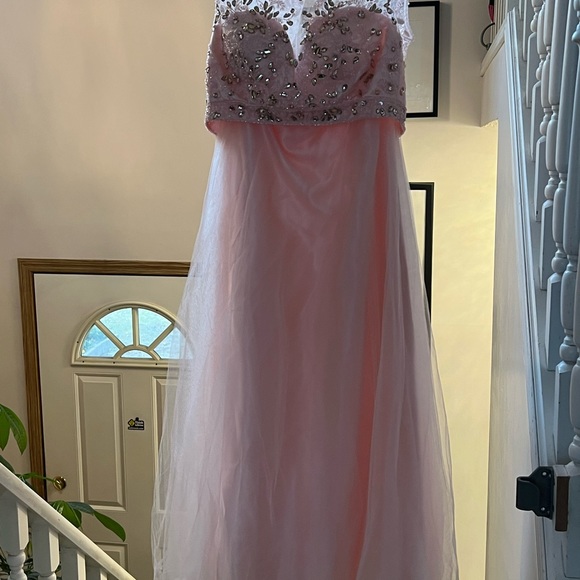 Only wore once - Picture 6 of 6